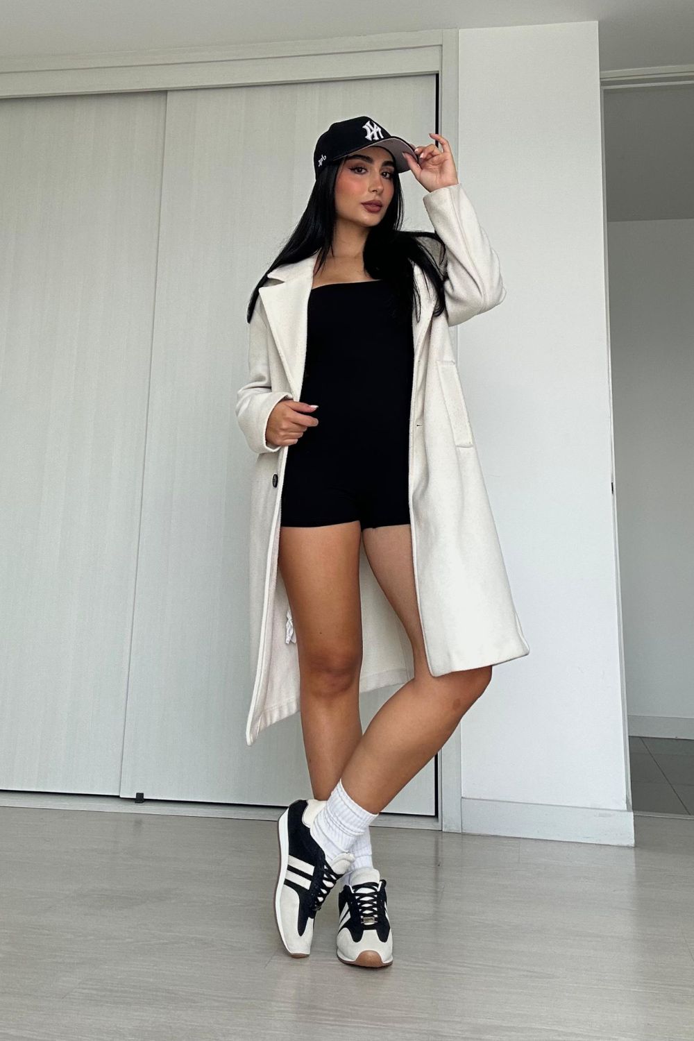 Ariana Negro x Beige