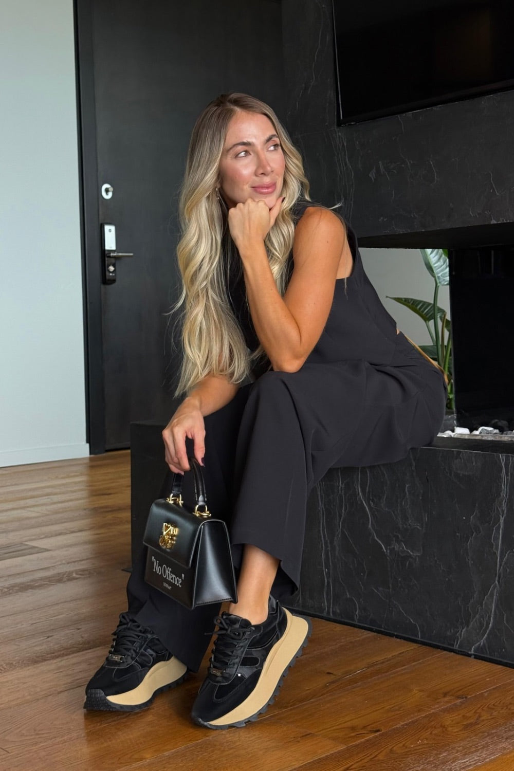 Sabrina Negro x Caki