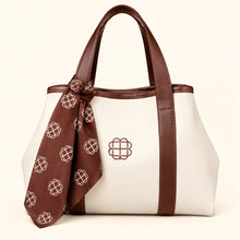 Bolso Blanco tipo tote con pañoleta — vista de frente