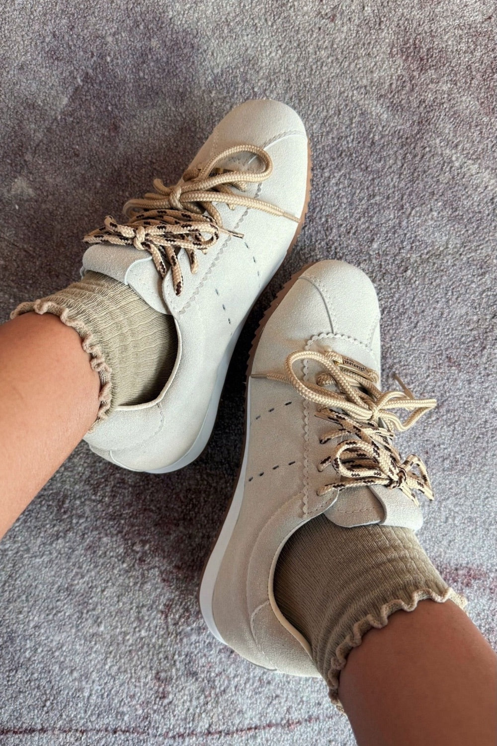 Bruna Beige