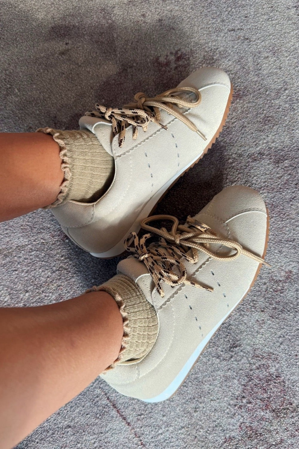 Bruna Beige