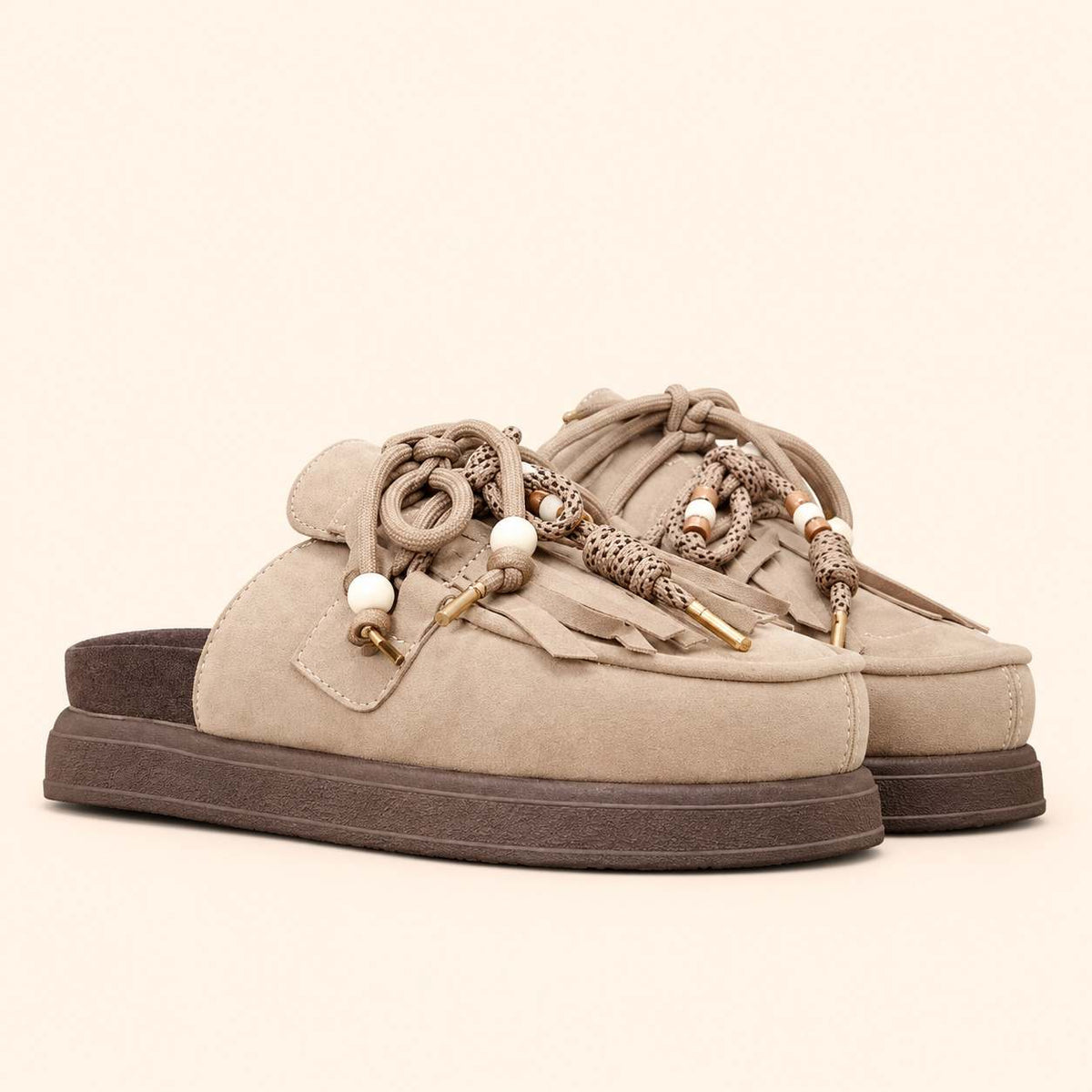 Sienna Camel, suecos de plataforma — vista del par