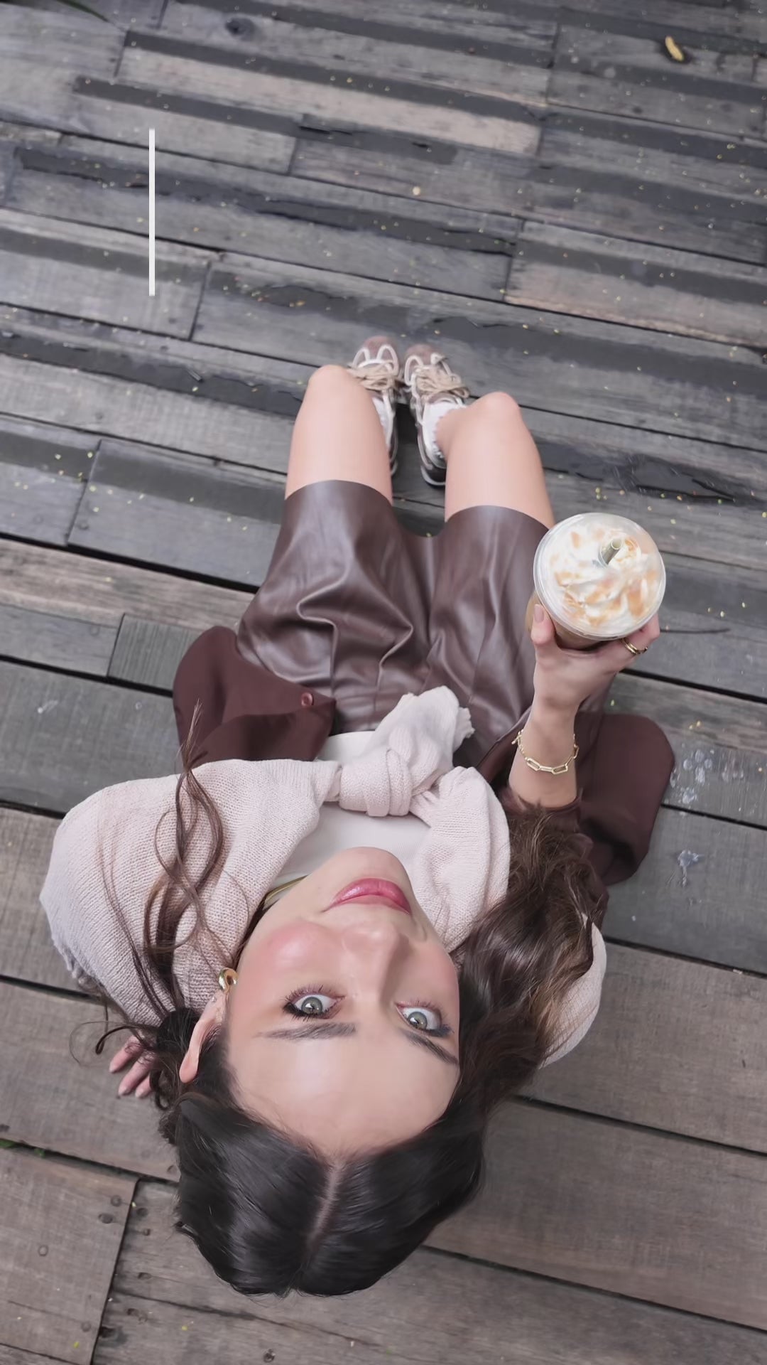 Cargar video: 